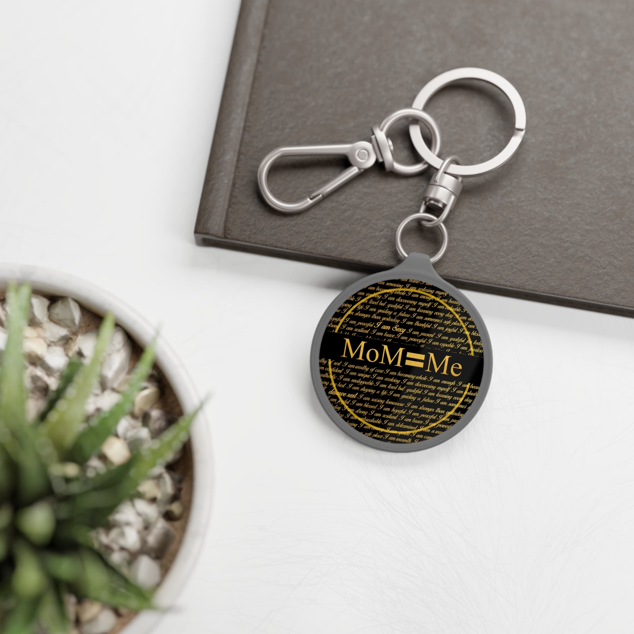 MoM = Me Signature Keyring Tag
