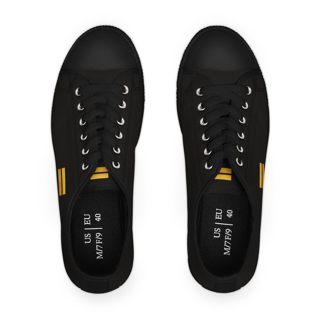 MoM=Me Women’s Low Top Sneakers